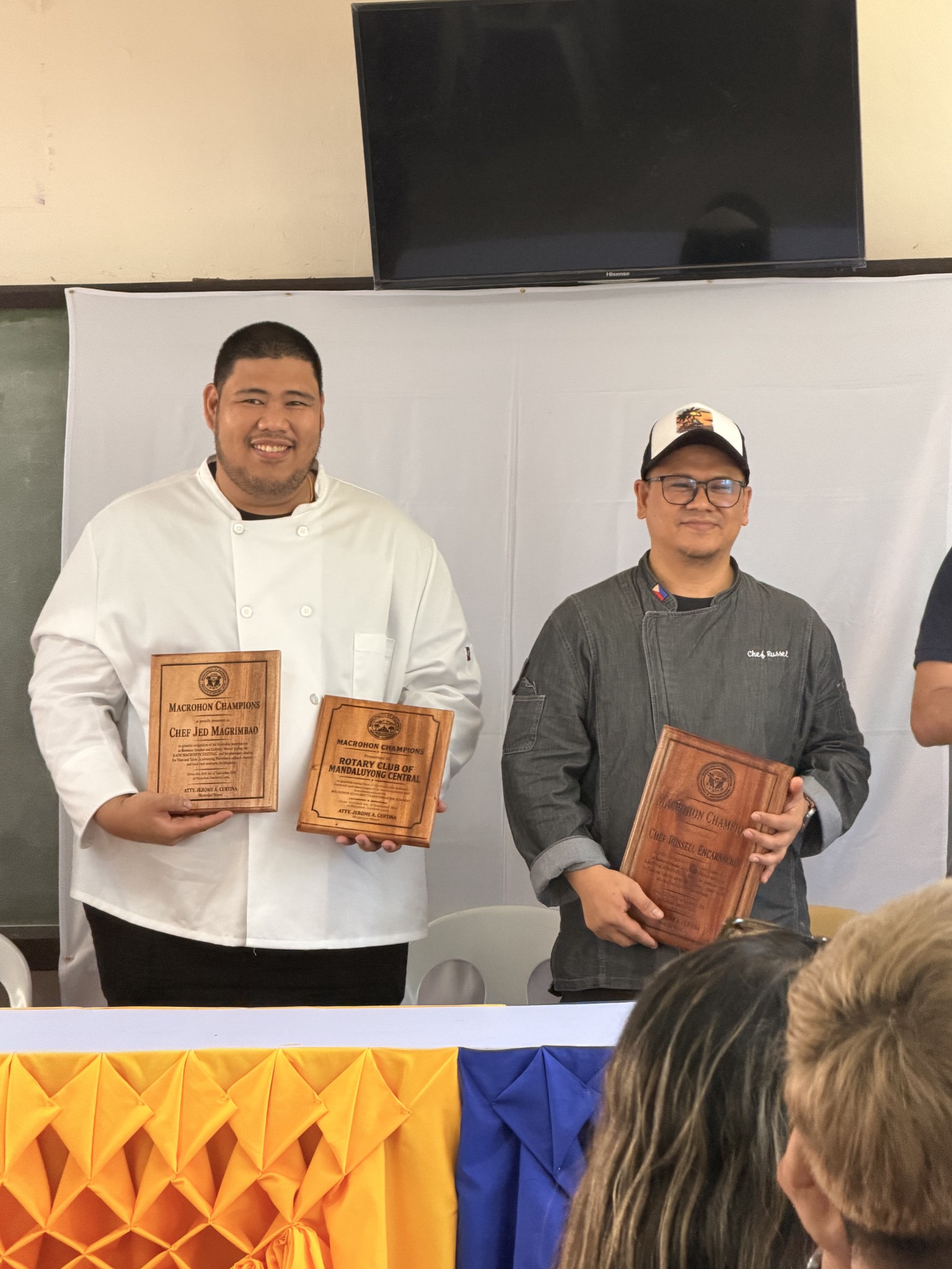 Resource persons receiving plaques