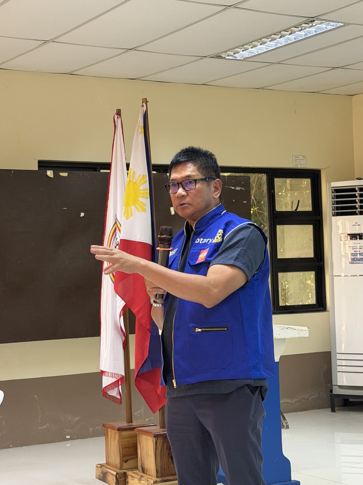 Rotary resource speaker